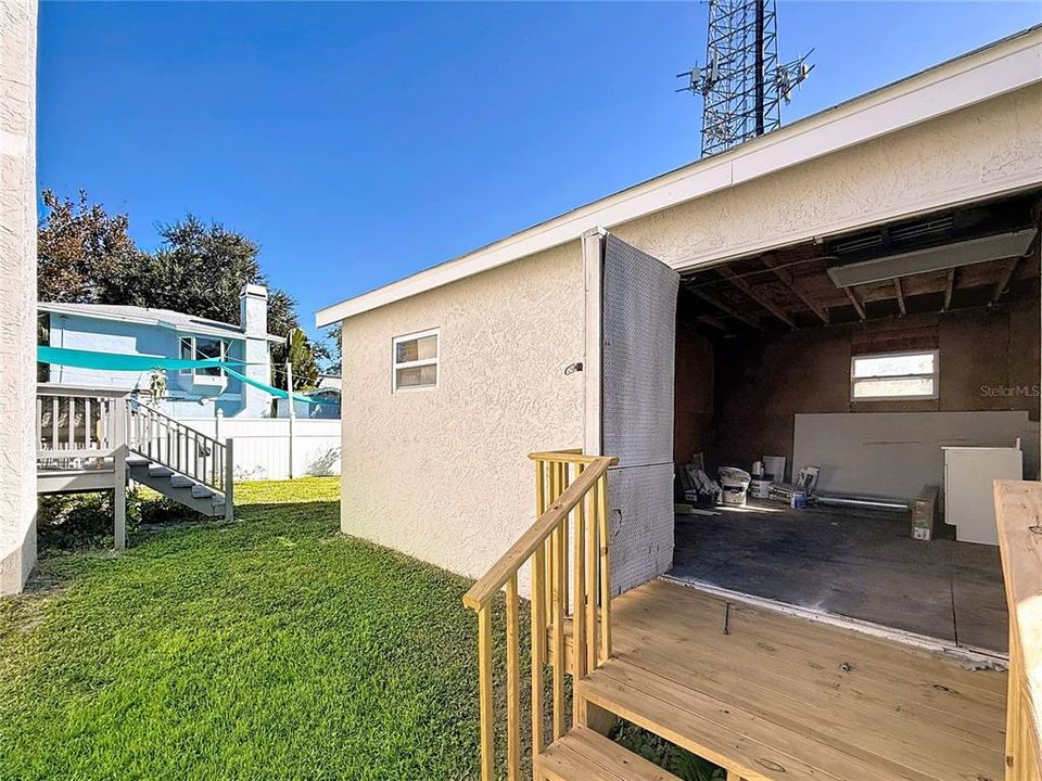 For Sale: $749,000 (5 beds, 4 baths, 2596 Square Feet)