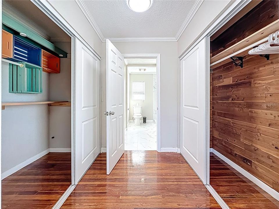 For Sale: $749,000 (5 beds, 4 baths, 2596 Square Feet)