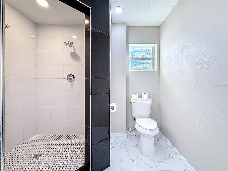 For Sale: $749,000 (5 beds, 4 baths, 2596 Square Feet)