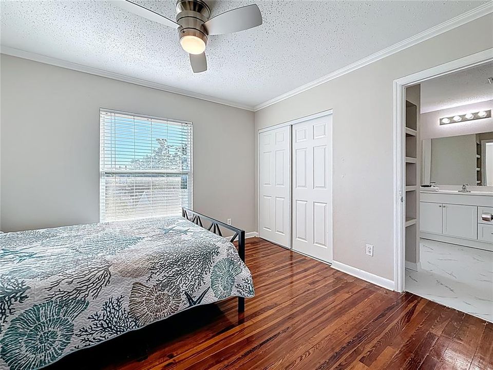 For Sale: $749,000 (5 beds, 4 baths, 2596 Square Feet)