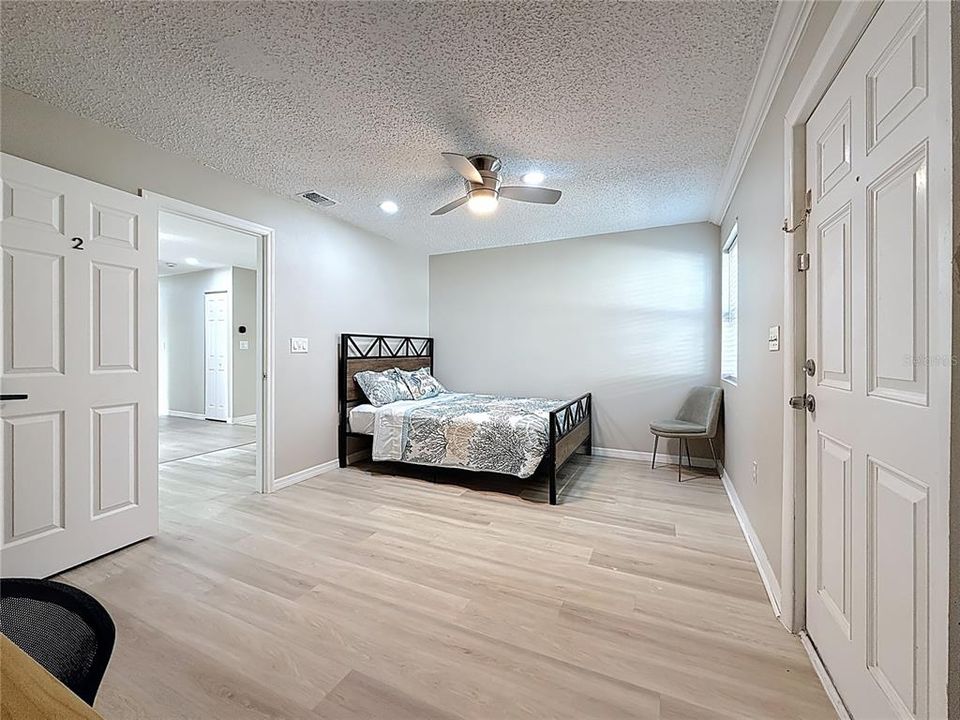 For Sale: $749,000 (5 beds, 4 baths, 2596 Square Feet)