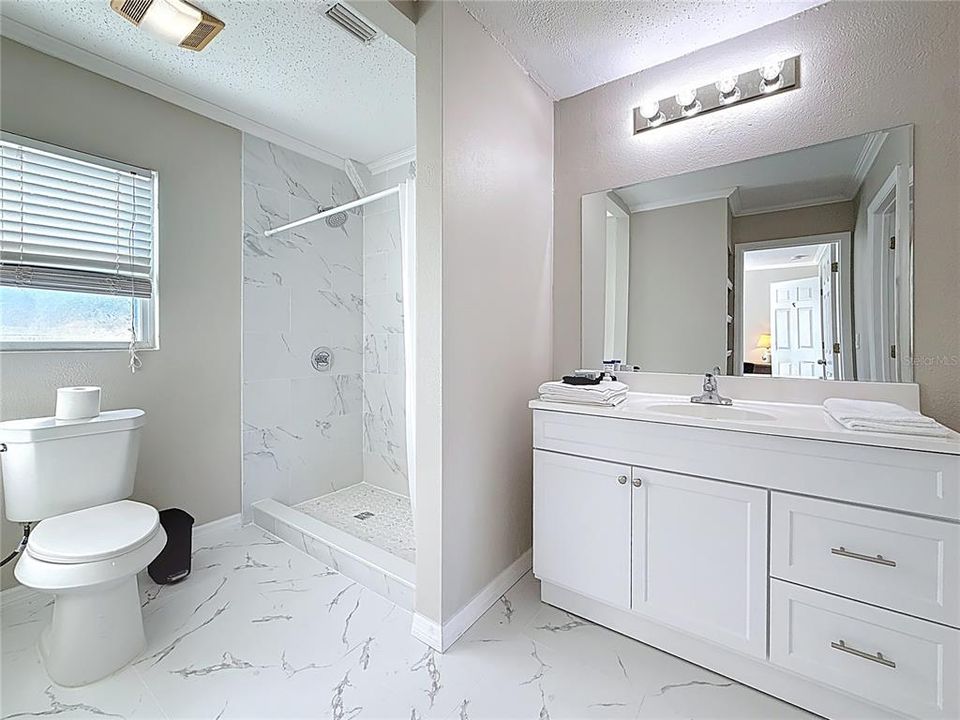 For Sale: $749,000 (5 beds, 4 baths, 2596 Square Feet)