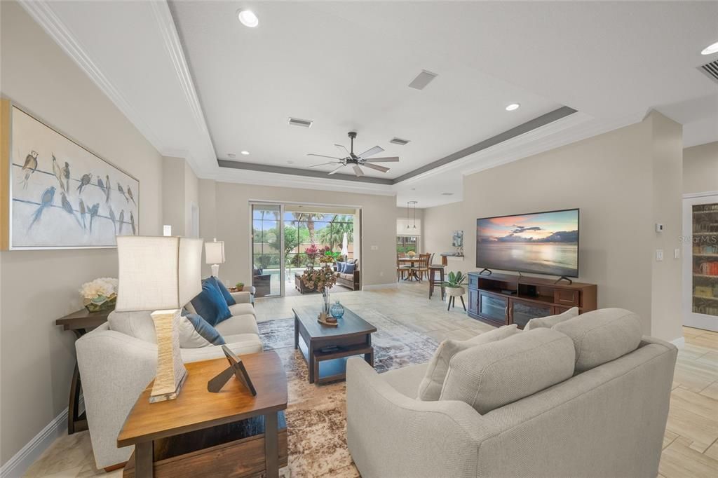 For Sale: $699,000 (3 beds, 2 baths, 1929 Square Feet)