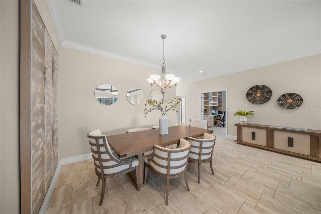 For Sale: $699,000 (3 beds, 2 baths, 1929 Square Feet)