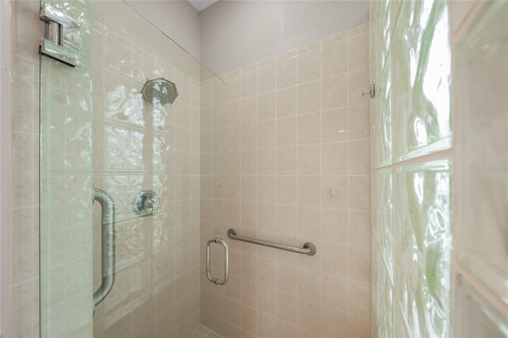 For Sale: $699,000 (3 beds, 2 baths, 1929 Square Feet)