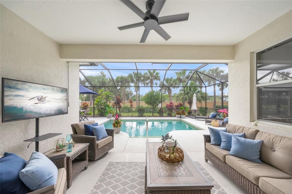 For Sale: $699,000 (3 beds, 2 baths, 1929 Square Feet)