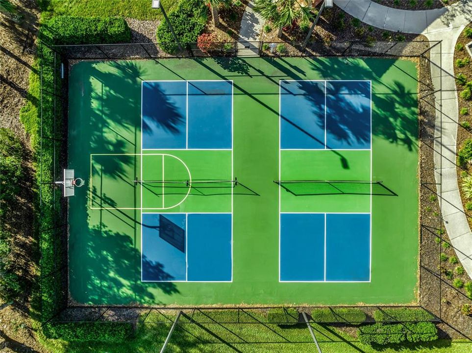 For Sale: $699,000 (3 beds, 2 baths, 1929 Square Feet)