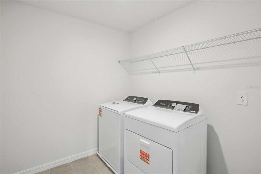 На продажу: $384,890 (4 спален, 3 ванн, 2387 Квадратных фут)