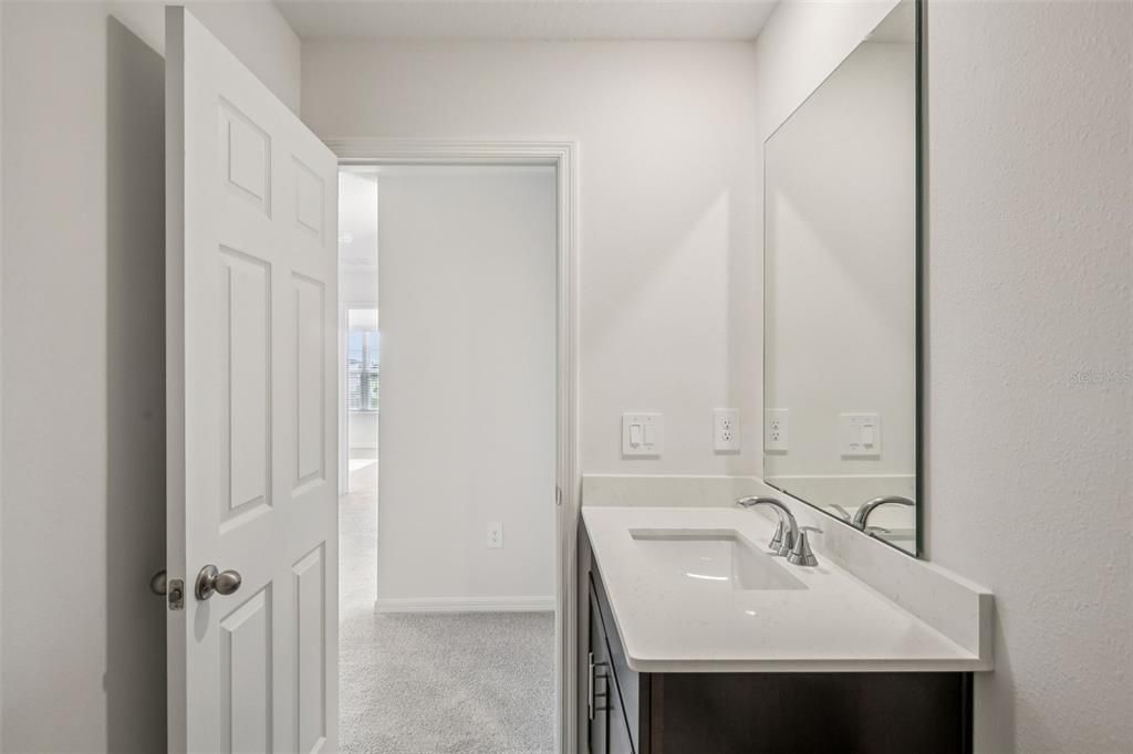 На продажу: $384,890 (4 спален, 3 ванн, 2387 Квадратных фут)