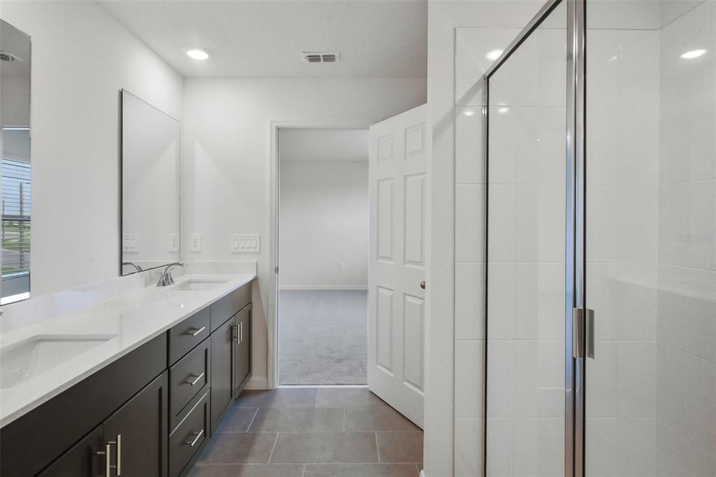 На продажу: $384,890 (4 спален, 3 ванн, 2387 Квадратных фут)