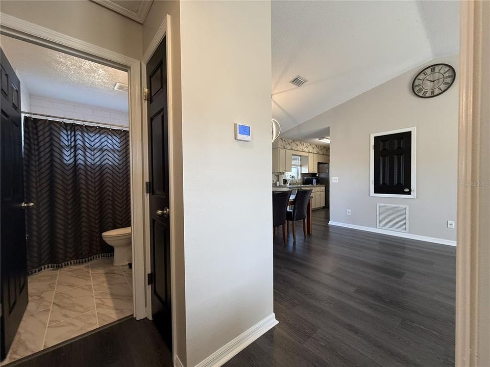 待售: $285,000 (3 贝兹, 2 浴室, 1155 平方英尺)