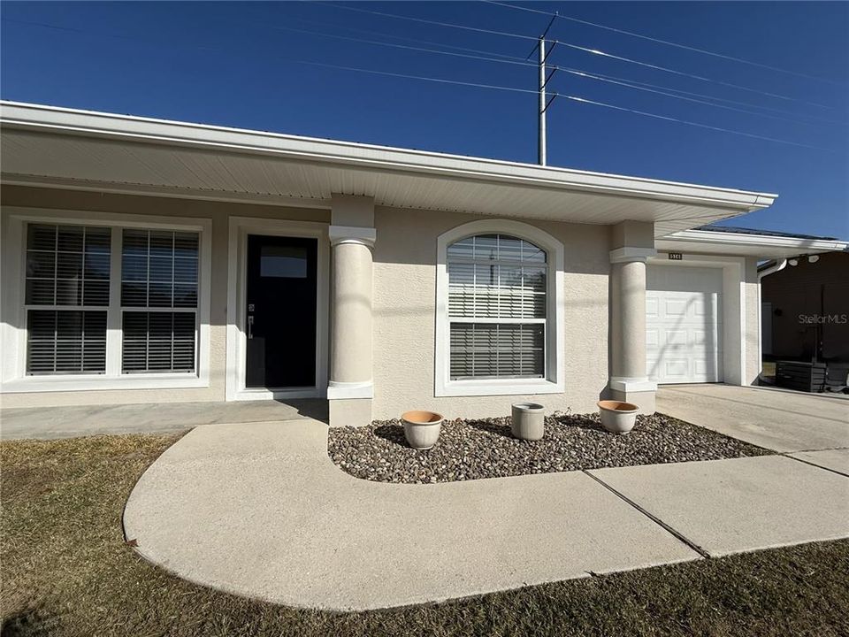 待售: $285,000 (3 贝兹, 2 浴室, 1155 平方英尺)