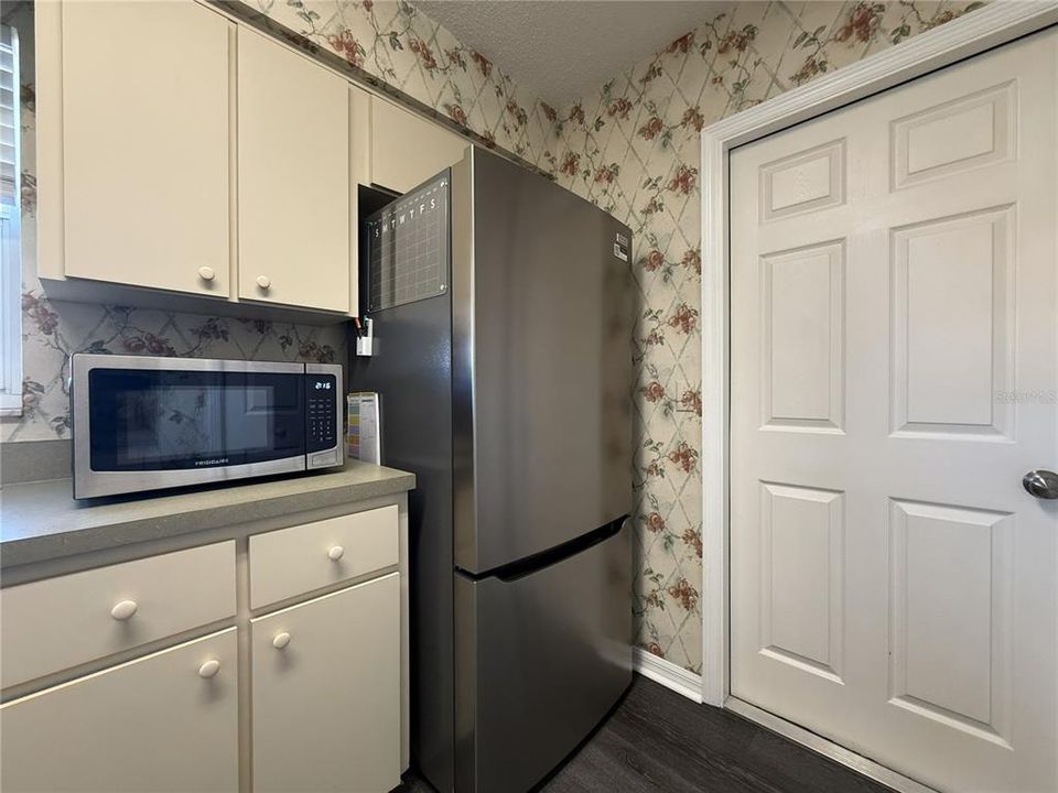 待售: $285,000 (3 贝兹, 2 浴室, 1155 平方英尺)