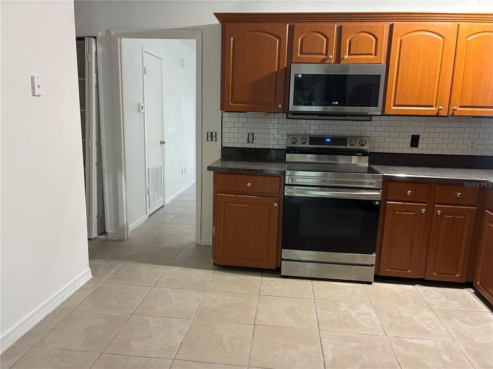 En Venta: $249,999 (2 camas, 2 baños, 1209 Pies cuadrados)