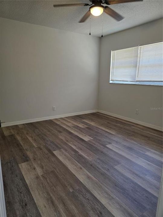 出租: $1,400 (2 贝兹, 1 浴室, 769 平方英尺)