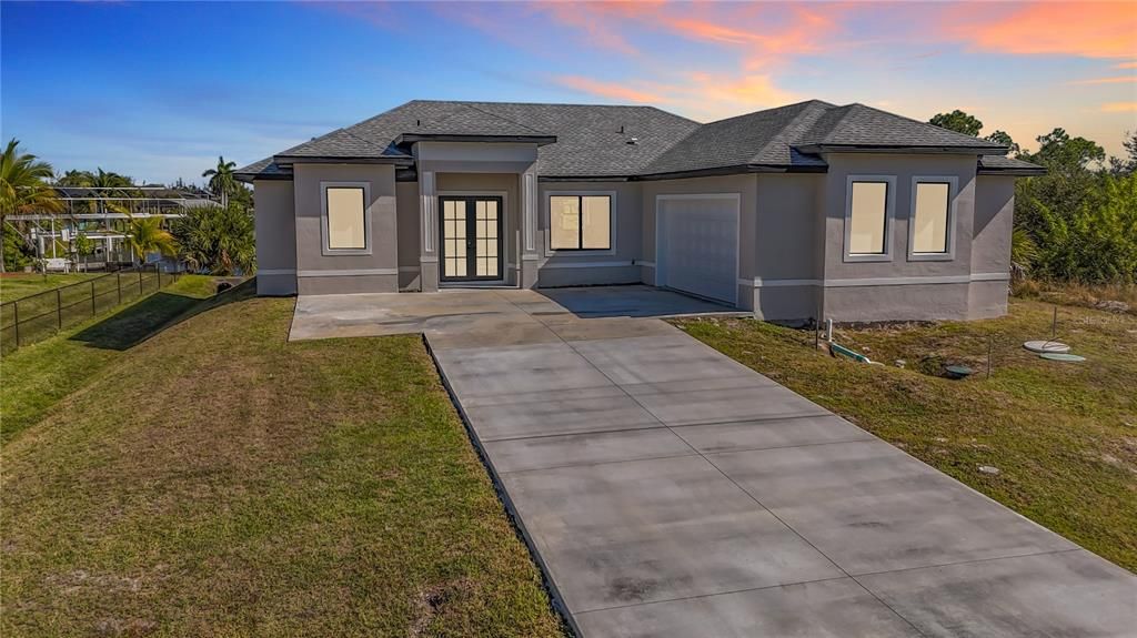 For Sale: $479,000 (3 beds, 2 baths, 1686 Square Feet)