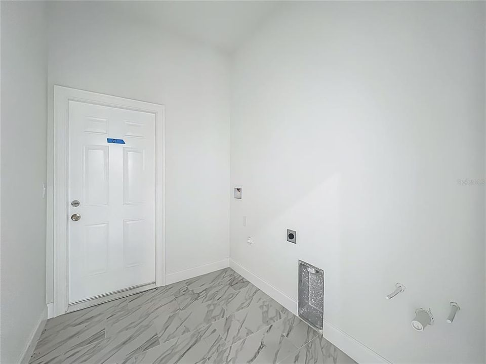 For Sale: $479,000 (3 beds, 2 baths, 1686 Square Feet)