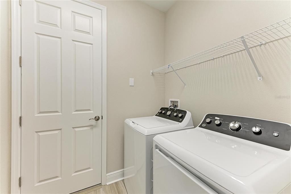 For Sale: $536,807 (3 beds, 3 baths, 2135 Square Feet)