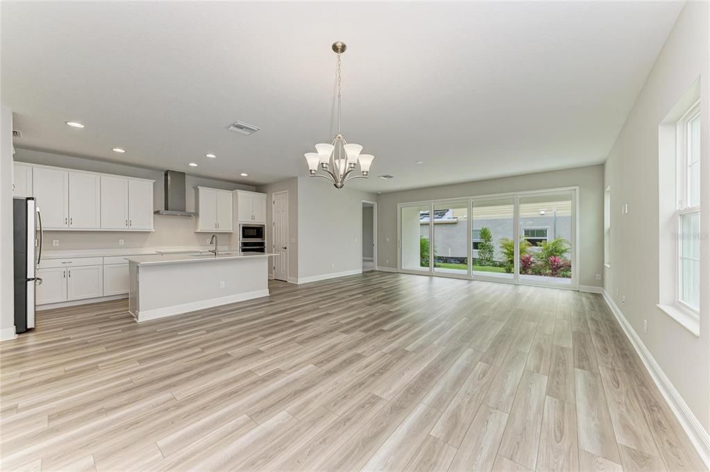 For Sale: $536,807 (3 beds, 3 baths, 2135 Square Feet)