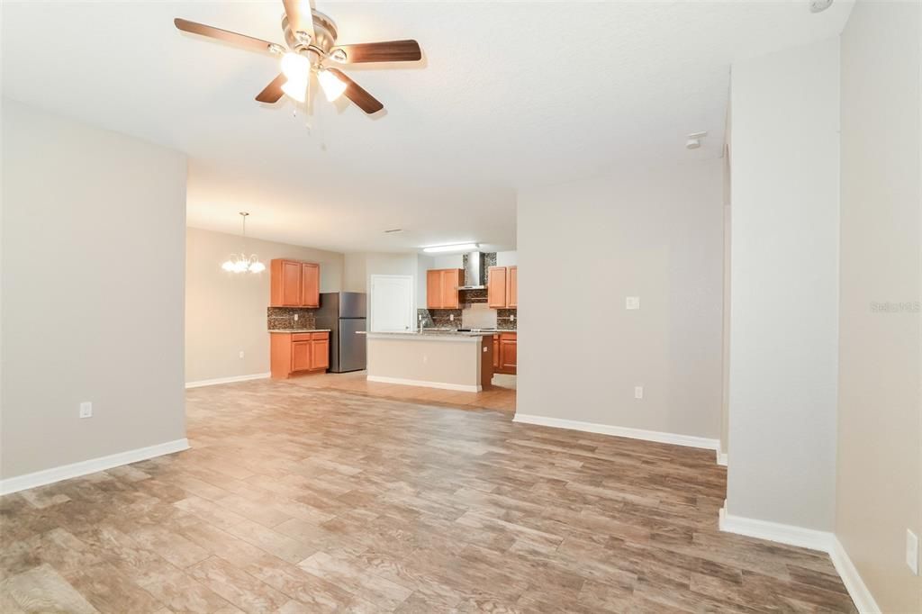 For Sale: $335,000 (4 beds, 2 baths, 1851 Square Feet)