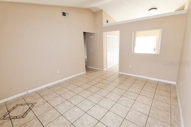 For Rent: $1,645 (2 beds, 2 baths, 837 Square Feet)