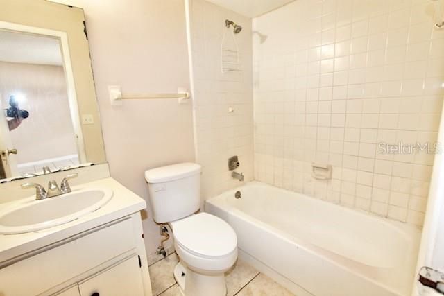For Rent: $1,645 (2 beds, 2 baths, 837 Square Feet)