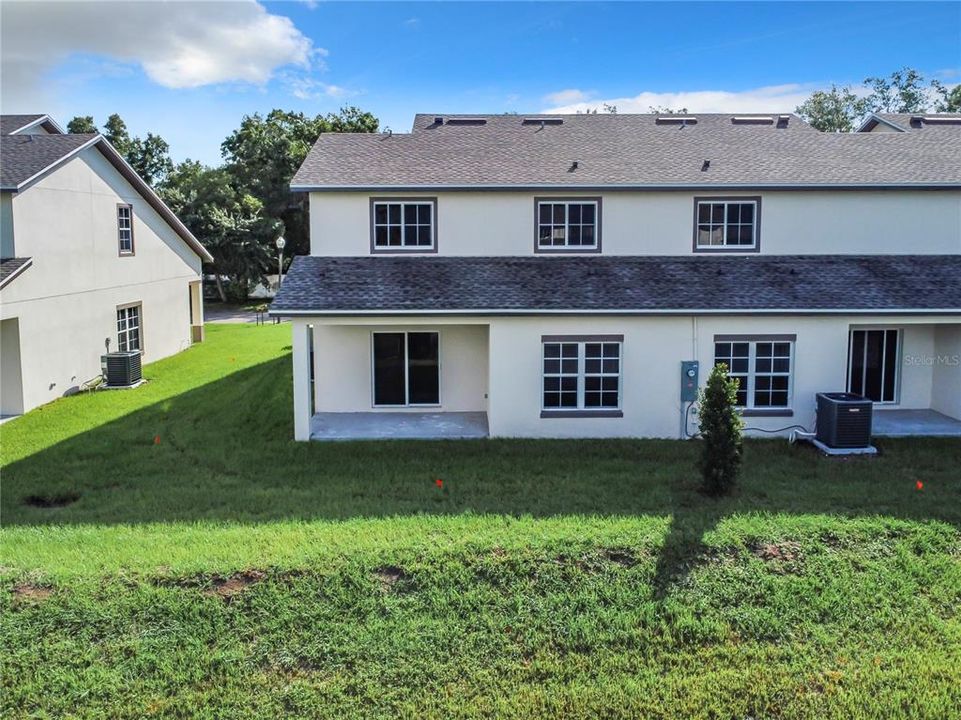 For Rent: $2,250 (4 beds, 2 baths, 2004 Square Feet)