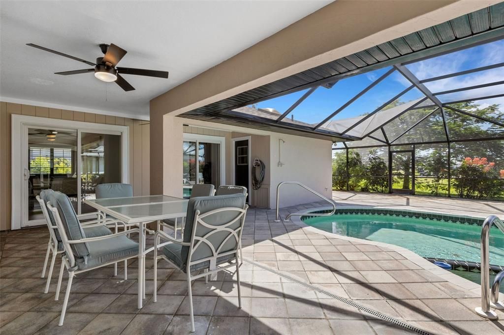 For Sale: $449,000 (4 beds, 2 baths, 1775 Square Feet)