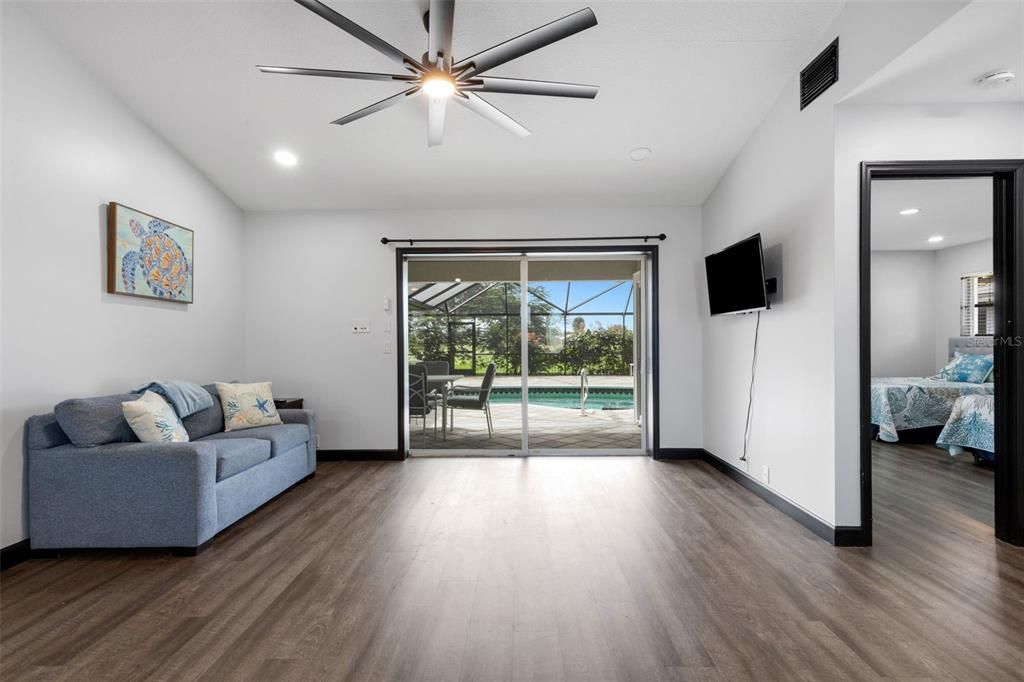 For Sale: $449,000 (4 beds, 2 baths, 1775 Square Feet)