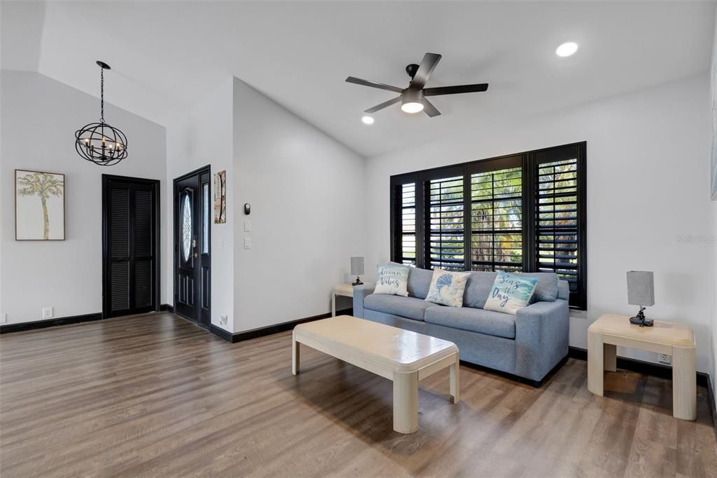 For Sale: $449,000 (4 beds, 2 baths, 1775 Square Feet)