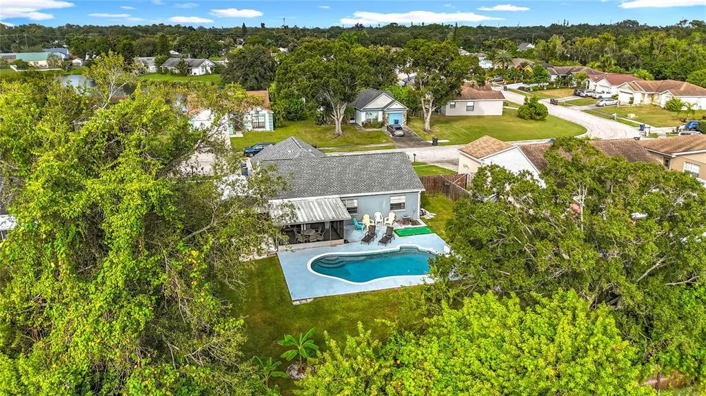 En Venta: $449,000 (4 camas, 2 baños, 1400 Pies cuadrados)