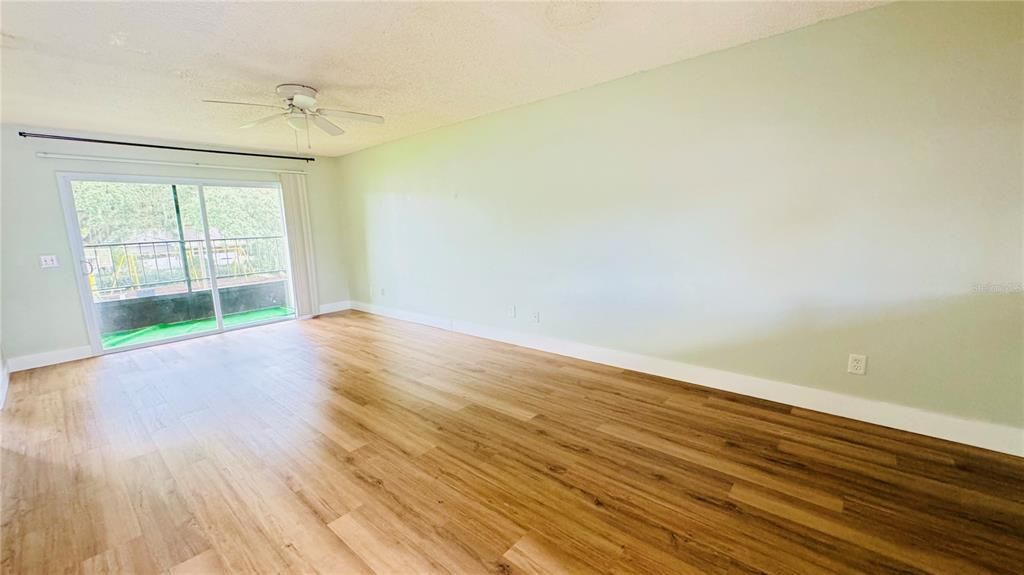 For Rent: $1,295 (2 beds, 2 baths, 864 Square Feet)