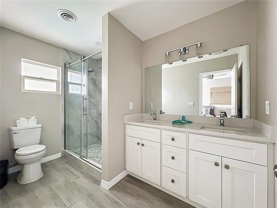 For Sale: $469,000 (3 beds, 2 baths, 1636 Square Feet)