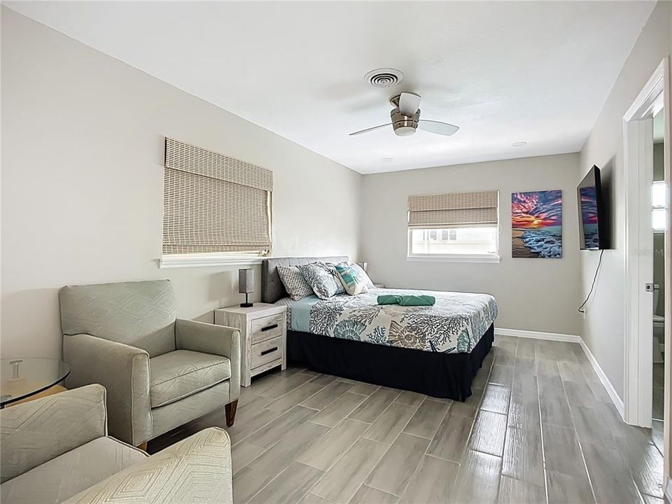 For Sale: $469,000 (3 beds, 2 baths, 1636 Square Feet)