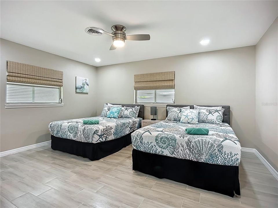 For Sale: $469,000 (3 beds, 2 baths, 1636 Square Feet)