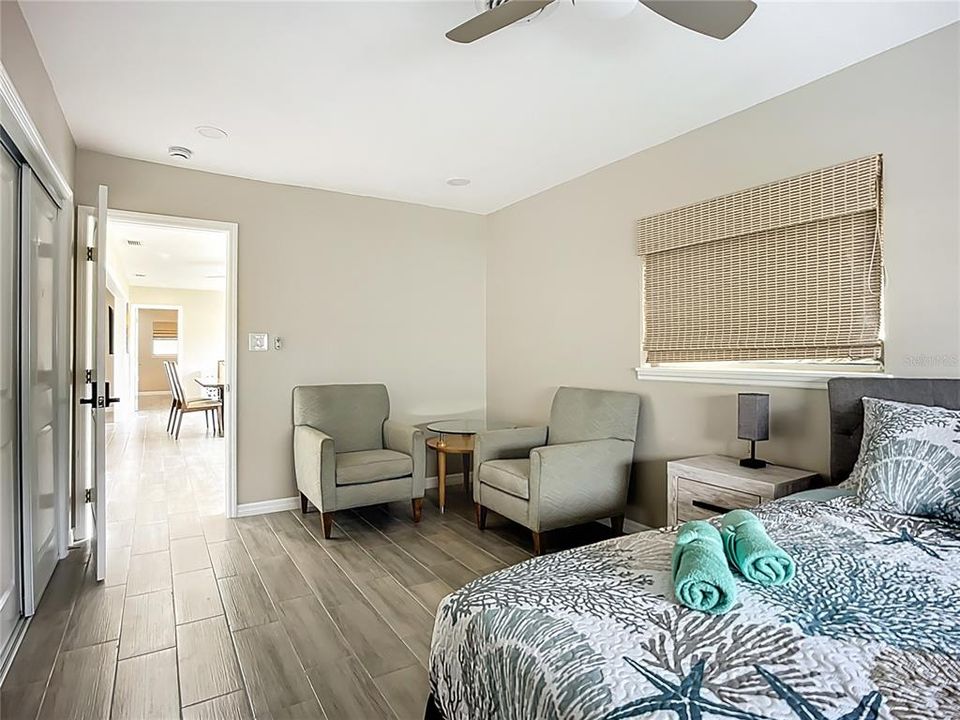 For Sale: $469,000 (3 beds, 2 baths, 1636 Square Feet)