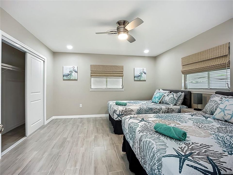 For Sale: $469,000 (3 beds, 2 baths, 1636 Square Feet)