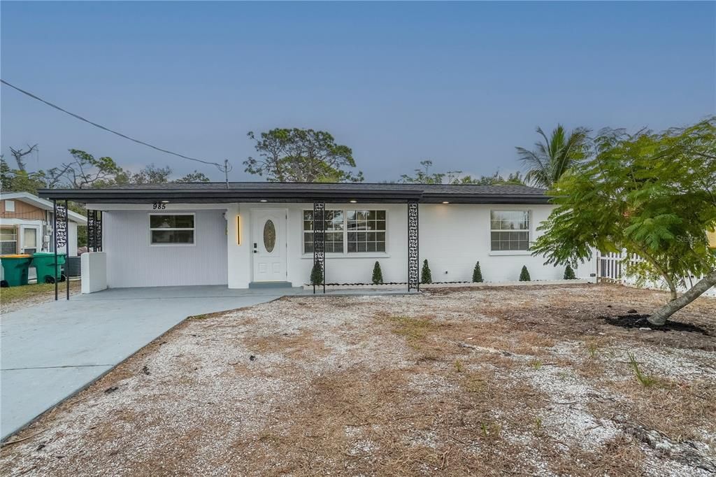 For Sale: $359,800 (3 beds, 2 baths, 1016 Square Feet)