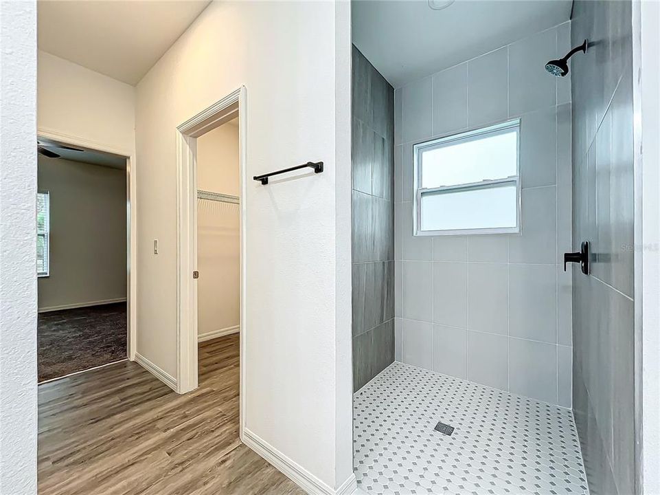 На продажу: $359,900 (3 спален, 2 ванн, 1637 Квадратных фут)