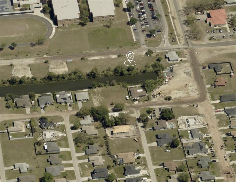 待售: $40,000 (0.23 acres)