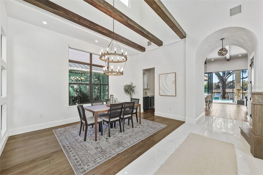 待售: $2,599,000 (6 贝兹, 5 浴室, 3946 平方英尺)