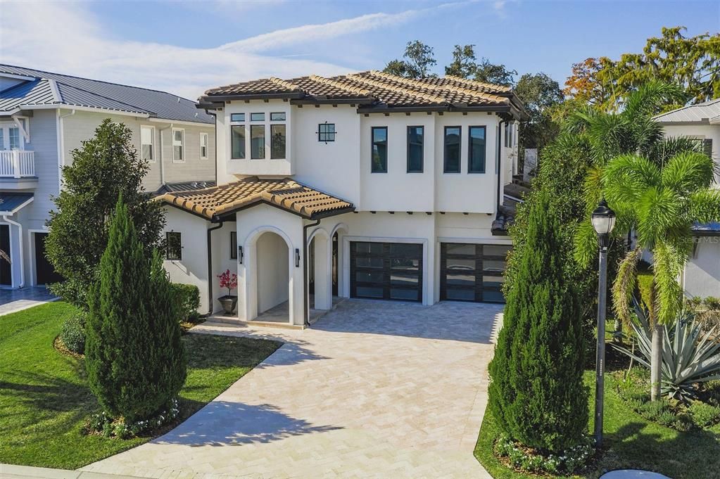 待售: $2,599,000 (6 贝兹, 5 浴室, 3946 平方英尺)