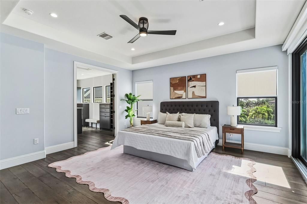 待售: $2,599,000 (6 贝兹, 5 浴室, 3946 平方英尺)