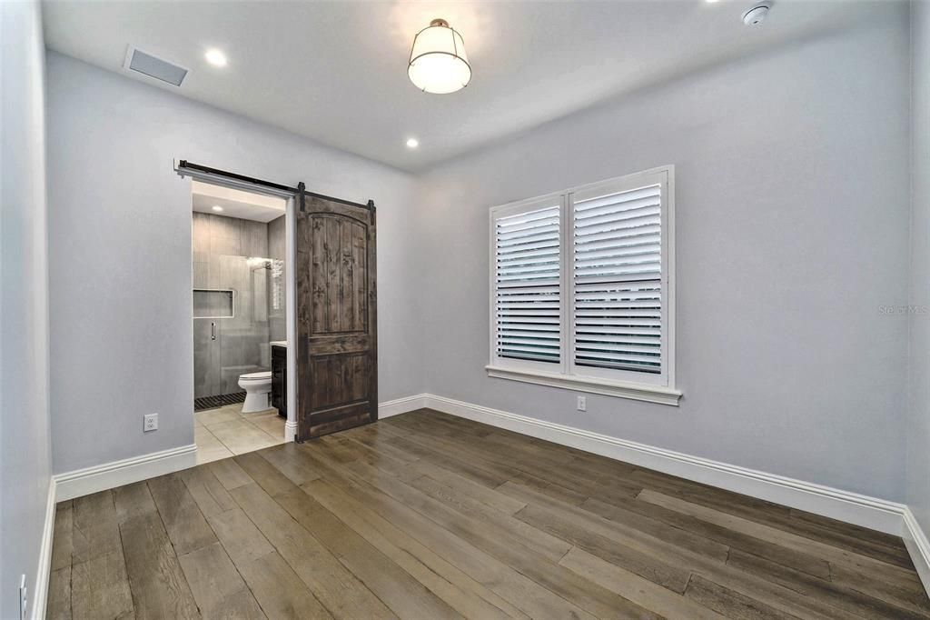 待售: $2,599,000 (6 贝兹, 5 浴室, 3946 平方英尺)