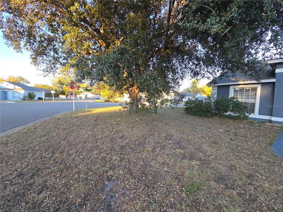 На продажу: $250,000 (4 спален, 2 ванн, 1634 Квадратных фут)