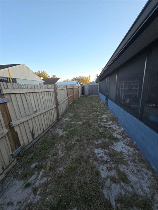 На продажу: $250,000 (4 спален, 2 ванн, 1634 Квадратных фут)