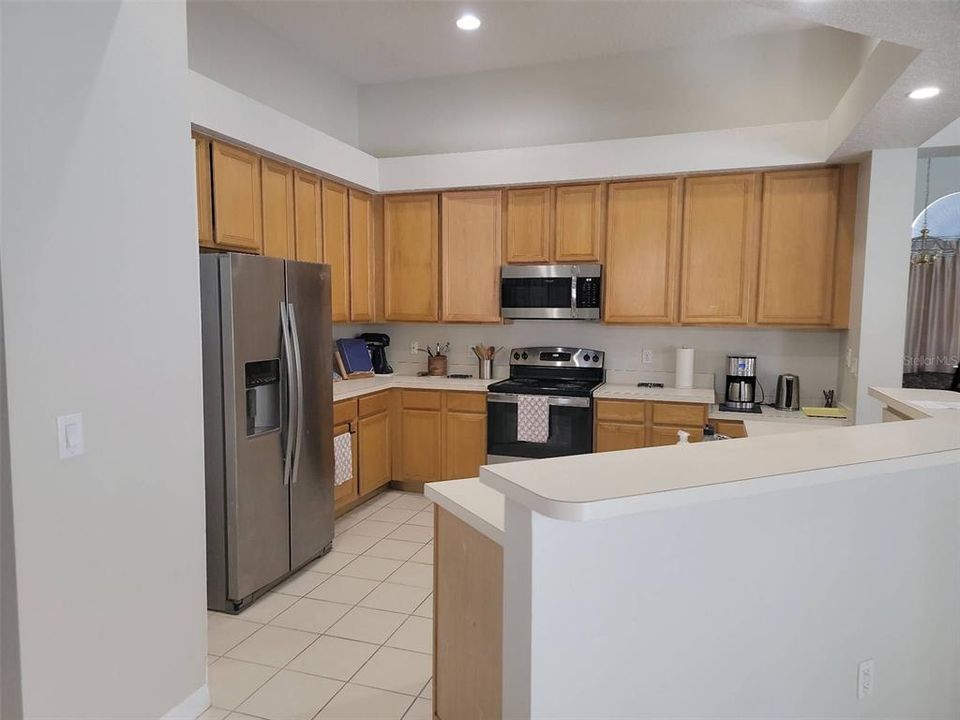 For Rent: $2,945 (4 beds, 3 baths, 2457 Square Feet)
