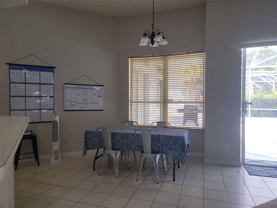 For Rent: $2,945 (4 beds, 3 baths, 2457 Square Feet)