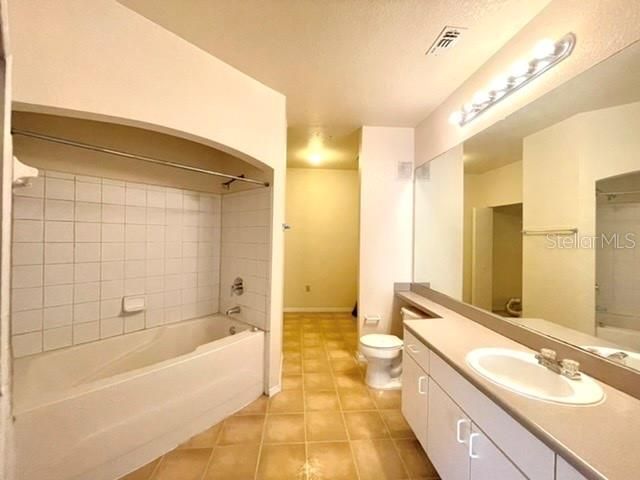 For Rent: $1,495 (1 beds, 1 baths, 821 Square Feet)