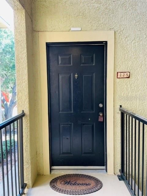 For Rent: $1,495 (1 beds, 1 baths, 821 Square Feet)